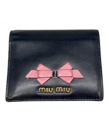MIU MIU（ミュウミュウ）の古着「2つ折り財布」｜ブラック