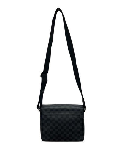 LOUIS VUITTON（ルイ ヴィトン）LOUIS VUITTON (ルイ ヴィトン) ダミエ・グラフィット　ディストリクトPM ブラックの古着・服飾アイテム