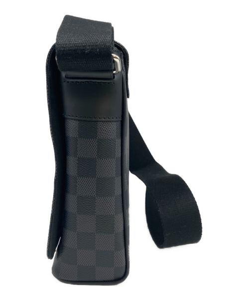 LOUIS VUITTON（ルイ ヴィトン）LOUIS VUITTON (ルイ ヴィトン) ダミエ・グラフィット　ディストリクトPM ブラックの古着・服飾アイテム