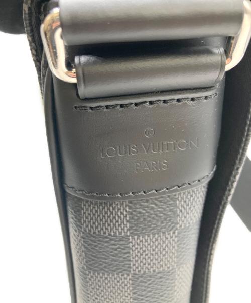 LOUIS VUITTON（ルイ ヴィトン）LOUIS VUITTON (ルイ ヴィトン) ダミエ・グラフィット　ディストリクトPM ブラックの古着・服飾アイテム