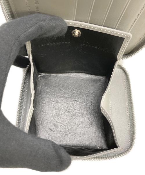 COMME des GARCONS（コムデギャルソン）COMME des GARCONS (コムデギャルソン) 2つ折り財布 グレーの古着・服飾アイテム