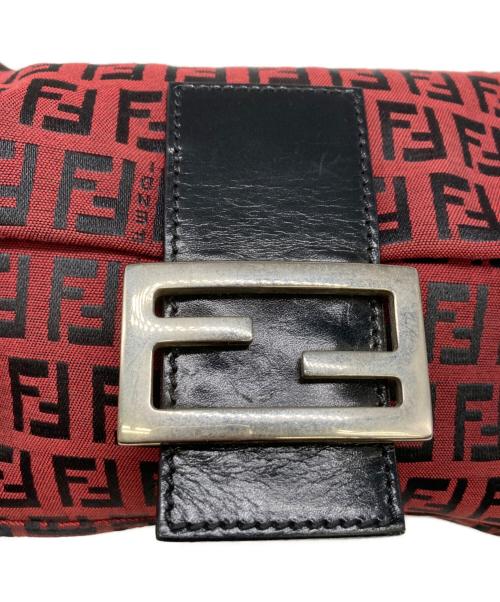 FENDI（フェンディ）FENDI (フェンディ) ショルダーバッグ　マンマバケット レッドの古着・服飾アイテム