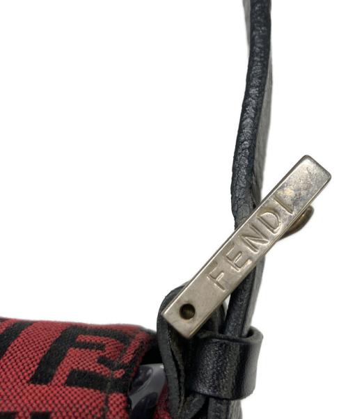 FENDI（フェンディ）FENDI (フェンディ) ショルダーバッグ　マンマバケット レッドの古着・服飾アイテム