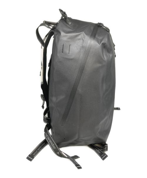 and wander（アンドワンダー）and wander (アンドワンダー) Waterproof Daypack ブラック 未使用品の古着・服飾アイテム