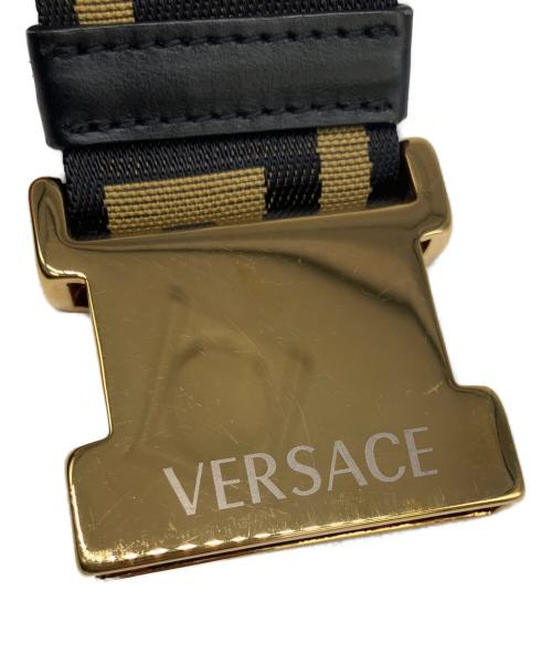 VERSACE（ヴェルサーチェ）VERSACE (ヴェルサーチェ) ベルト ゴールド×ブラックの古着・服飾アイテム