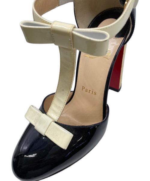 Christian Louboutin（クリスチャン・ルブタン）Christian Louboutin (クリスチャン・ルブタン) サンダル ブラック×ゴールド サイズ:SIZE 36（約23㎝相当）の古着・服飾アイテム