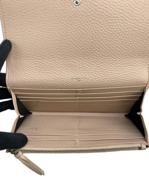 BALENCIAGA（バレンシアガ）BALENCIAGA (バレンシアガ) パンチング加工ウォレット ベージュの古着・服飾アイテム