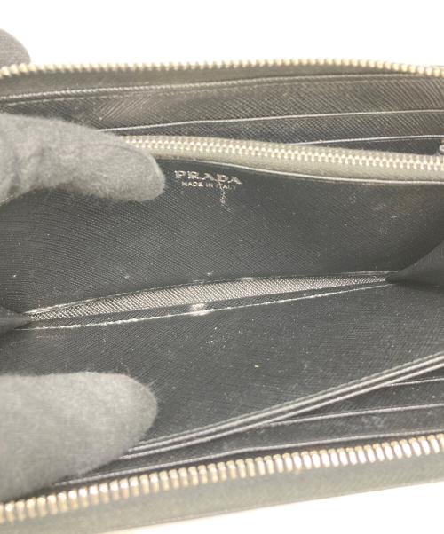 PRADA（プラダ）PRADA (プラダ) ラウンドファスナー長財布 ネイビーの古着・服飾アイテム