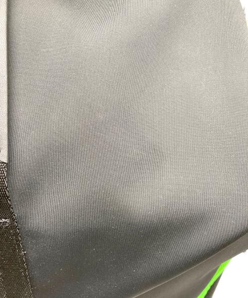 TUMI（トゥミ）TUMI (トゥミ) Razer (レイザー) リュック ブラック×グリーンの古着・服飾アイテム