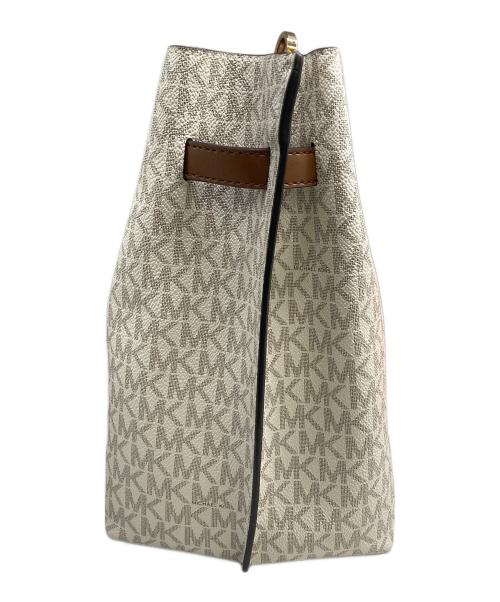 MICHAEL KORS（マイケルコース）MICHAEL KORS (マイケルコース) ショルダーバッグ アイボリーの古着・服飾アイテム