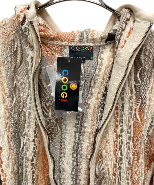 Coogi（クージー）Coogi (クージー) フーディー付ジップアップニット ベージュ サイズ:SIZE Sの古着・服飾アイテム