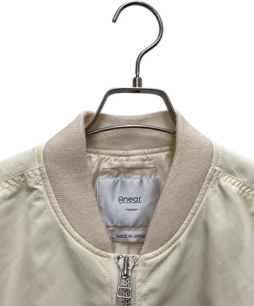near.nippon（ニアーニッポン）near.nippon (ニアーニッポン) MA-1ジャケット アイボリー サイズ:不明(記載なし)の古着・服飾アイテム