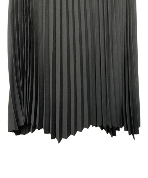 SACRA（サクラ）SACRA (サクラ) プリーツスカート ブラック サイズ:SIZE M 未使用品の古着・服飾アイテム