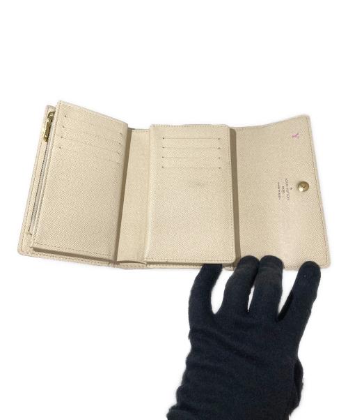 LOUIS VUITTON（ルイ ヴィトン）LOUIS VUITTON (ルイ ヴィトン) 3つ折り財布 ホワイトの古着・服飾アイテム