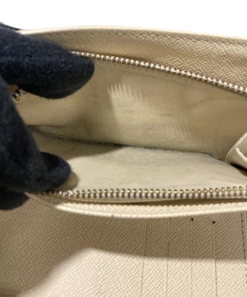 LOUIS VUITTON（ルイ ヴィトン）LOUIS VUITTON (ルイ ヴィトン) 3つ折り財布 ホワイトの古着・服飾アイテム