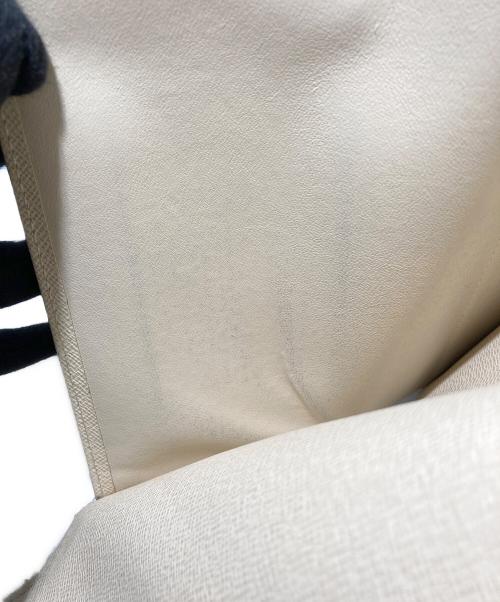 LOUIS VUITTON（ルイ ヴィトン）LOUIS VUITTON (ルイ ヴィトン) 3つ折り財布 ホワイトの古着・服飾アイテム
