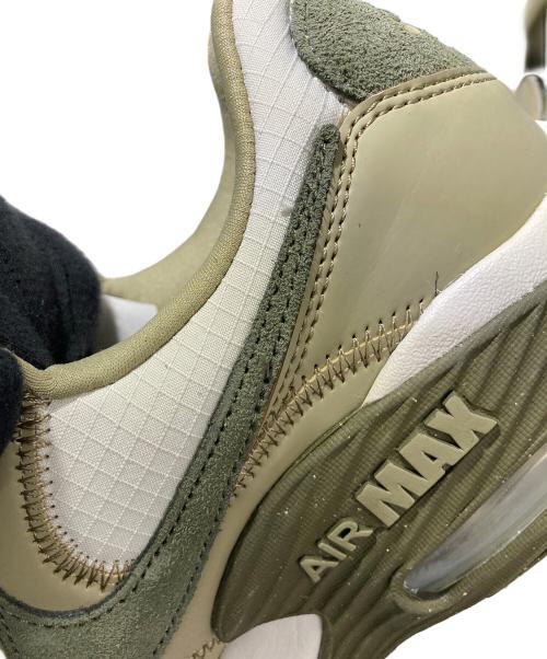 NIKE（ナイキ）NIKE (ナイキ) スニーカー ホワイト×ベージュ サイズ:UK 9の古着・服飾アイテム