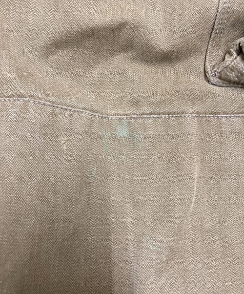 不明（不明）不明 (不明) M-47カーゴパンツ　ヘリンボーンツイル地 ベージュ サイズ:SIZE 78.5cm (W31)の古着・服飾アイテム