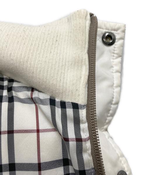 BURBERRY BLACK LABEL（バーバリーブラックレーベル）BURBERRY BLACK LABEL (バーバリーブラックレーベル) ダウンジャケット　BMP65-527-02 ホワイト サイズ:SIZE Mの古着・服飾アイテム