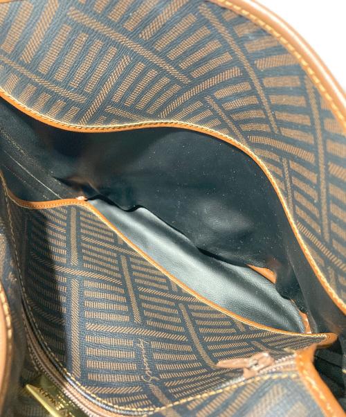 GIVENCHY（ジバンシィ）GIVENCHY (ジバンシィ) ショルダーバッグ ブラウンの古着・服飾アイテム