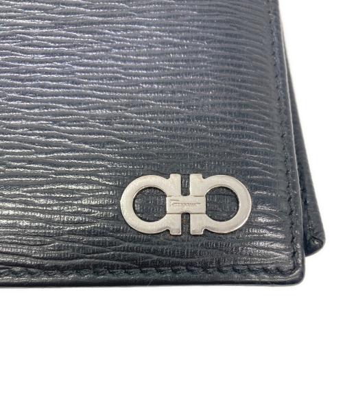 Salvatore Ferragamo（サルヴァトーレ フェラガモ）Salvatore Ferragamo (サルヴァトーレ フェラガモ) 2つ折り財布 ブラックの古着・服飾アイテム