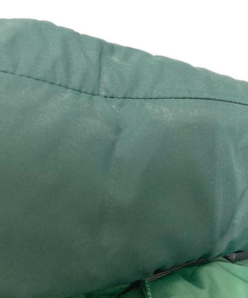 LACOSTE（ラコステ）LACOSTE (ラコステ) バイカラーダウンジャケット グリーン×ネイビー サイズ:SIZE 36の古着・服飾アイテム