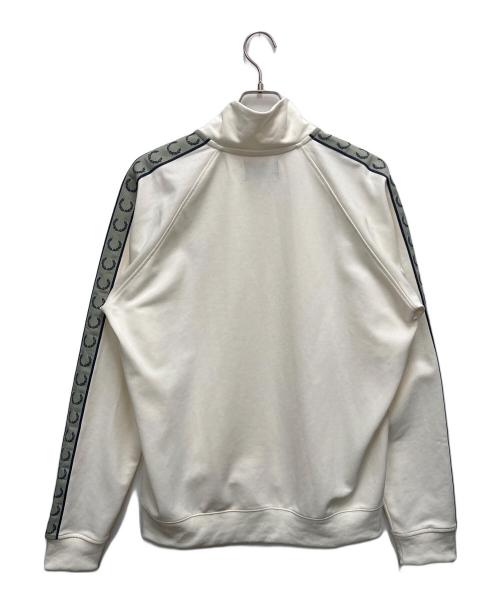 FRED PERRY（フレッドペリー）FRED PERRY (フレッドペリー) トラックジャケット ベージュ サイズ:SIZE XLの古着・服飾アイテム