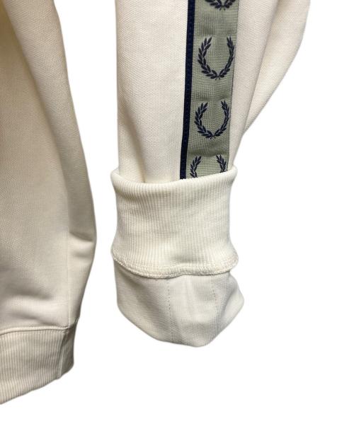 FRED PERRY（フレッドペリー）FRED PERRY (フレッドペリー) トラックジャケット ベージュ サイズ:SIZE XLの古着・服飾アイテム