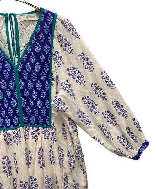 ne quittez pas（ヌキテパ）ne quittez pas (ヌキテパ) コットンボイル エスニックプリント ギャザードレス アイボリー×パープル サイズ:SIZE Freeの古着・服飾アイテム