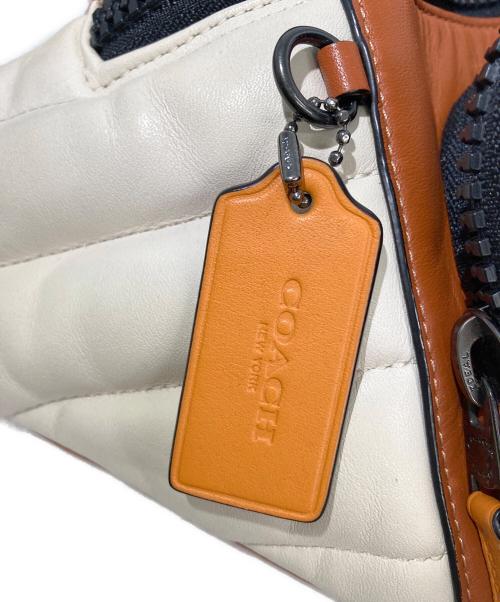 COACH（コーチ）COACH (コーチ) ウエストバッグ ブラウン×ホワイトの古着・服飾アイテム