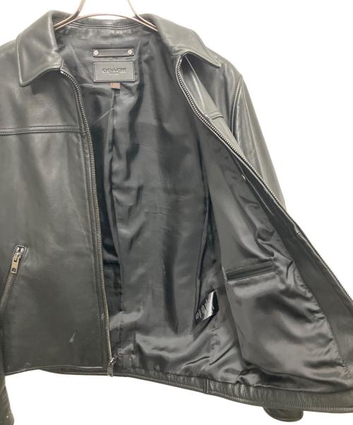 COACH（コーチ）COACH (コーチ) シングルライダースジャケット　F85841 ブラック サイズ:サイズ Ｓの古着・服飾アイテム