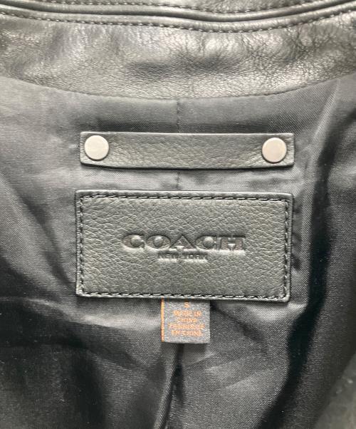 COACH（コーチ）COACH (コーチ) シングルライダースジャケット　F85841 ブラック サイズ:サイズ Ｓの古着・服飾アイテム