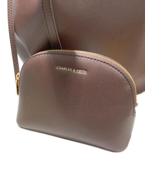 CHARLES & KEITH（チャールズアンドキース）CHARLES & KEITH (チャールズアンドキース) トートバッグ　ポーチ付き ブラウンの古着・服飾アイテム