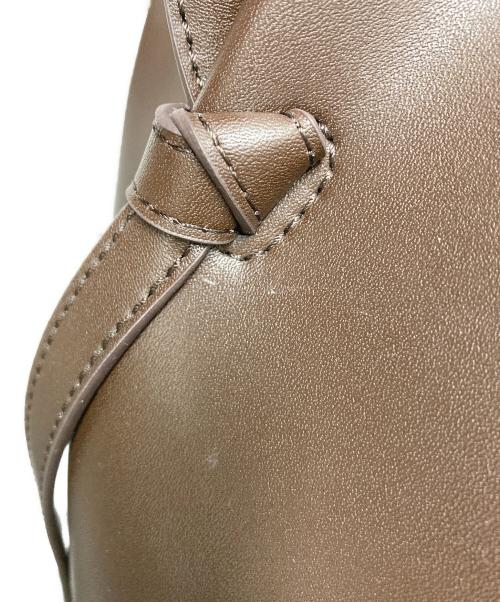 CHARLES & KEITH（チャールズアンドキース）CHARLES & KEITH (チャールズアンドキース) トートバッグ　ポーチ付き ブラウンの古着・服飾アイテム