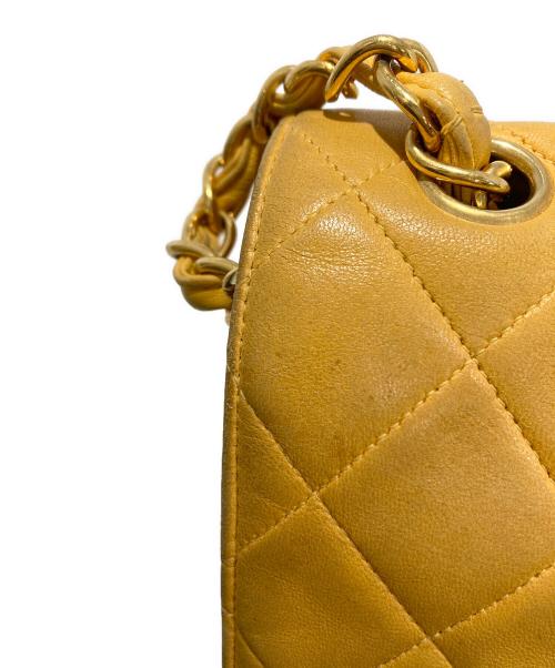 CHANEL（シャネル）CHANEL (シャネル) チェーンショルダーバッグ　マトラッセ イエローの古着・服飾アイテム