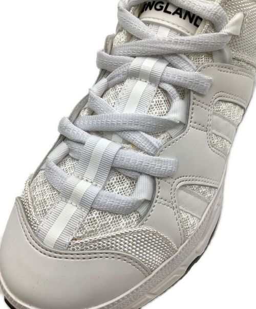 BURBERRY（バーバリー）BURBERRY (バーバリー) スニーカー ホワイト サイズ:33の古着・服飾アイテム