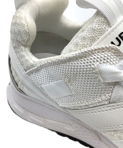 BURBERRY（バーバリー）BURBERRY (バーバリー) スニーカー ホワイト サイズ:33の古着・服飾アイテム