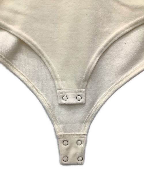 THE PERMANENT EYE（ザ パーマネント アイ）THE PERMANENT EYE (ザ パーマネント アイ) コズ ベロア ボディスーツ ベージュ サイズ:36 未使用品の古着・服飾アイテム