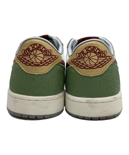 NIKE（ナイキ）NIKE (ナイキ) ローカットスニーカー ホワイト×グリーン サイズ:27.5の古着・服飾アイテム