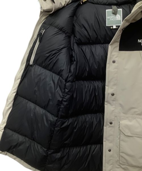 THE NORTH FACE（ザ ノース フェイス）THE NORTH FACE (ザ ノース フェイス) マウンテンダウンコート ベージュ サイズ:Mの古着・服飾アイテム