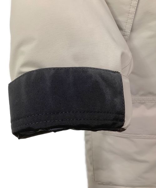 THE NORTH FACE（ザ ノース フェイス）THE NORTH FACE (ザ ノース フェイス) マウンテンダウンコート ベージュ サイズ:Mの古着・服飾アイテム