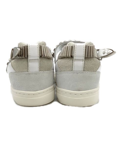 TOGA PULLA（トーガ プルラ）TOGA PULLA (トーガ プルラ) アンクルストラップサンダル ホワイト×シルバーカラー サイズ:36の古着・服飾アイテム