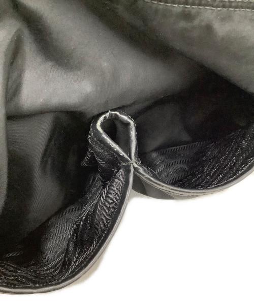 PRADA（プラダ）PRADA (プラダ) ナイロンショルダーバッグの古着・服飾アイテム