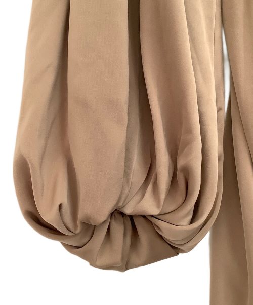 Louren（ローレン）louren (ローレン) ワンピース ベージュ サイズ:Fの古着・服飾アイテム