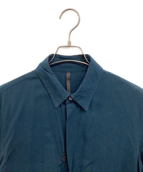 KAZUYUKI KUMAGAI ATTACHMENT（カズユキクマガイ アタッチメント）KAZUYUKI KUMAGAI ATTACHMENT (カズユキクマガイ アタッチメント) シャツ グリーン サイズ:2の古着・服飾アイテム