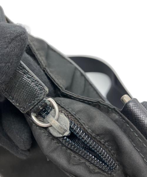 PRADA（プラダ）PRADA (プラダ) ナイロンショルダーバッグ ブラックの古着・服飾アイテム