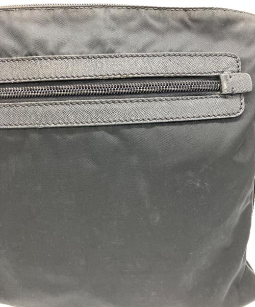 PRADA（プラダ）PRADA (プラダ) ナイロンショルダーバッグ ブラックの古着・服飾アイテム