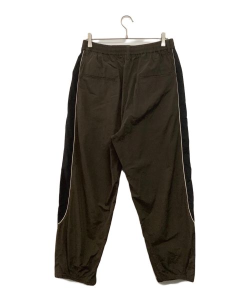 stein（シュタイン）stein (シュタイン) TRAINER'S TRACK EASY TROUSERS カーキ×ブラック サイズ:Lの古着・服飾アイテム