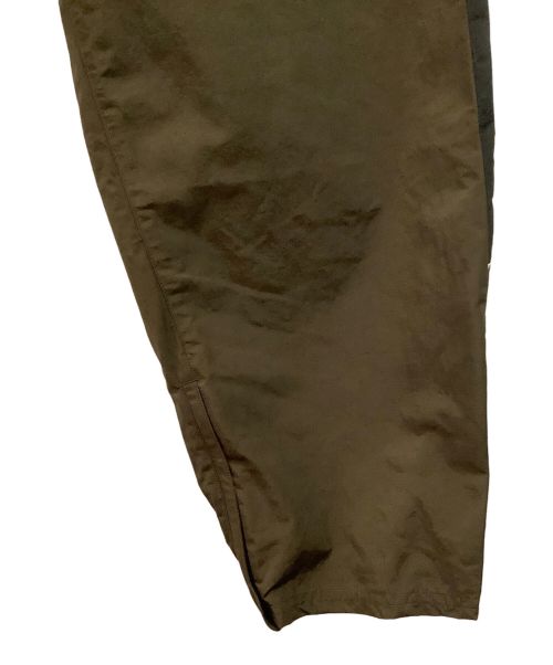 stein（シュタイン）stein (シュタイン) TRAINER'S TRACK EASY TROUSERS カーキ×ブラック サイズ:Lの古着・服飾アイテム