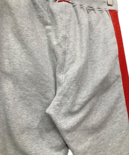 MONCLER GAMME BLEU（モンクレール ガム ブルー）MONCLER GAMME BLEU (モンクレール ガム ブルー) ラインスウェットパンツ グレー サイズ:XSの古着・服飾アイテム